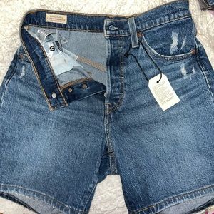 Levi’s dark wash denim shorts
